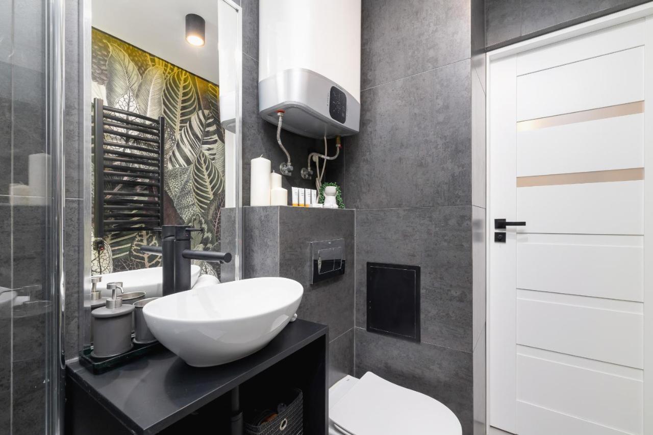 Korfantego Stylish Apartment With City View Spodek Katowice By Noclegi Renters Exteriér fotografie